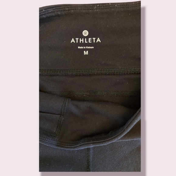 Athleta Cropped Yoga Legging Size Medium - Picture 3 of 4